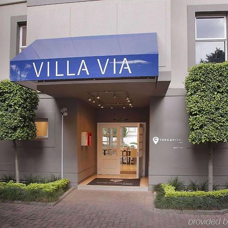 סנדטון The Capital Villa מראה חיצוני תמונה